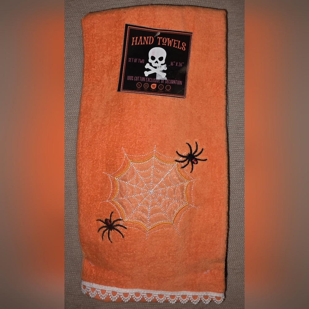 Halloween Spider Web Kitchen Towel Set Of 2 NWT